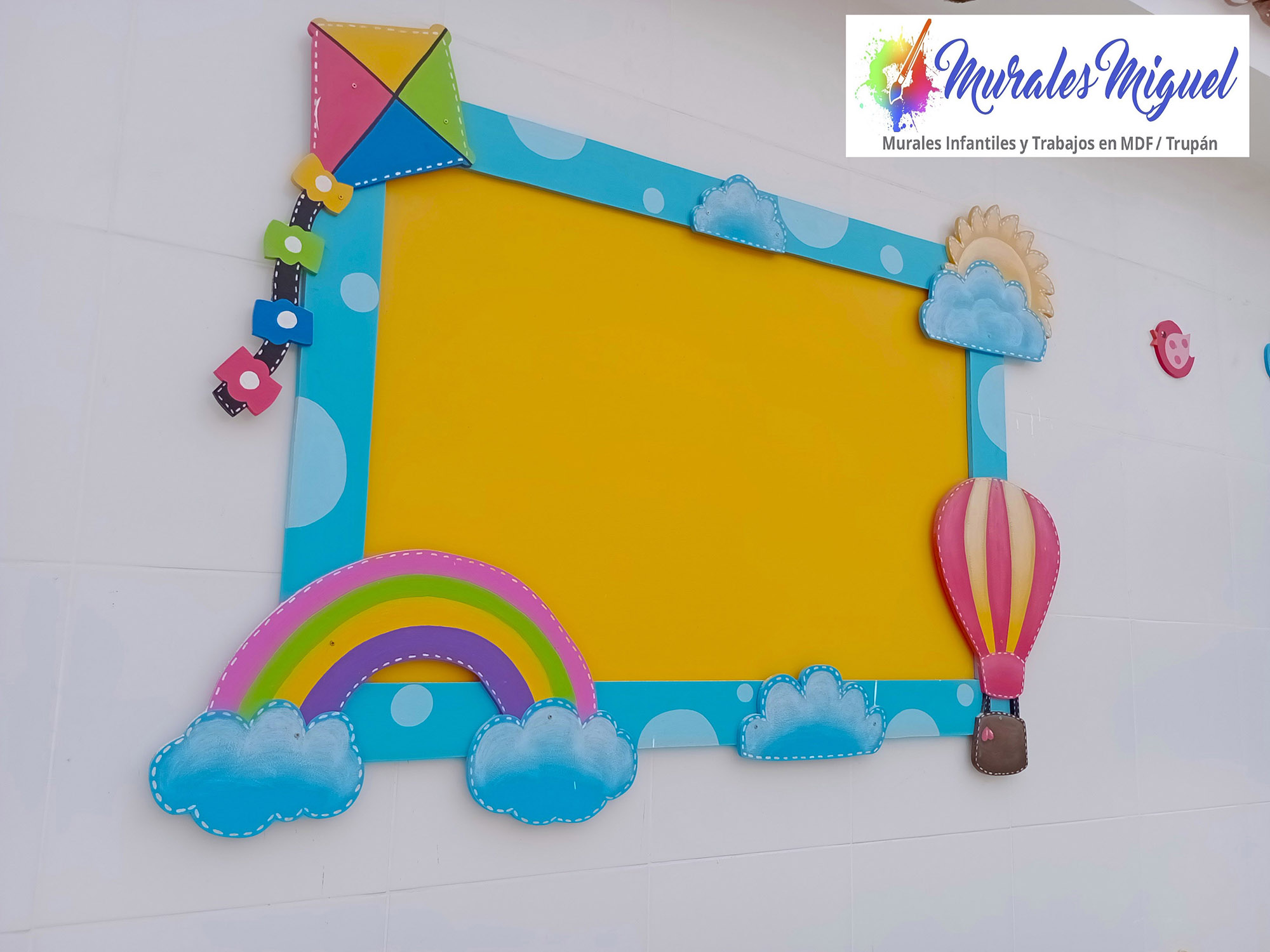 Carteles 3D de Avisos y Comunicados hechos con MDF Trupan